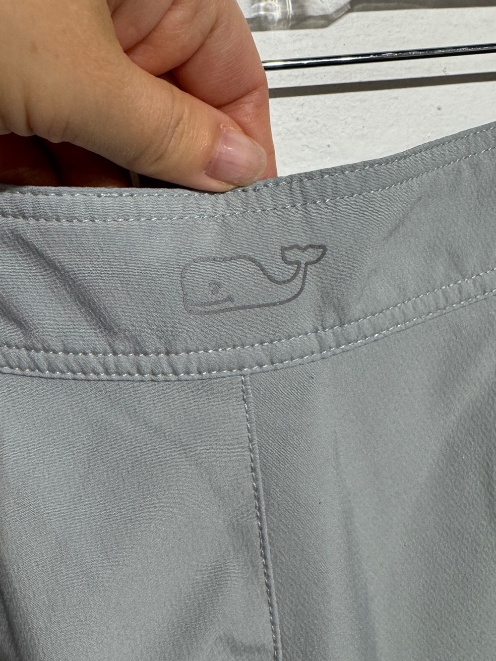 Vineyard Vines Men’s Size 28 Blue Gray Stretch Board Shorts Vacation Beach - Picture 3 of 5